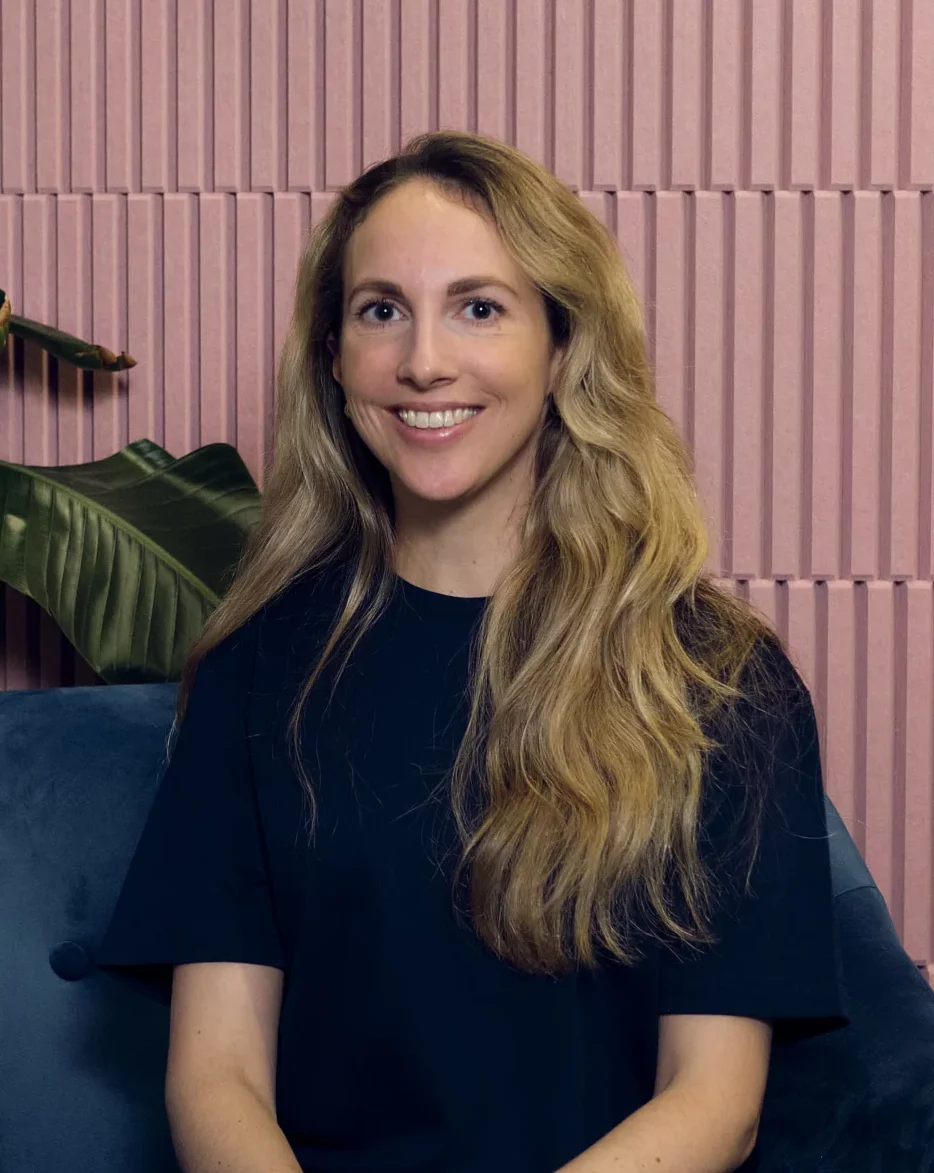 Valerie Roth | Holistiq